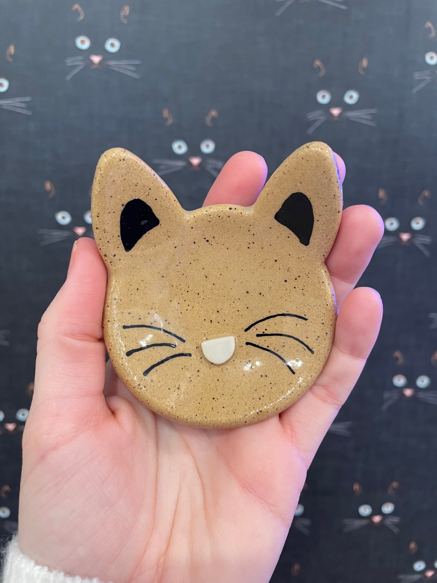 3"-4" Handmade Ceramic Tan Cat Dish