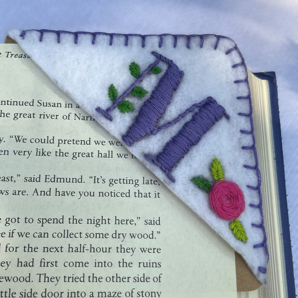 Workshop - 03/05/2025 - Embroidered Corner Bookmark